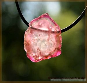 Turmalin rosa Rubellit Kristallquerschnittscheibe gebohrt