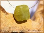 Chrysoberyll Trommelstein gebohrt