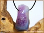 Amethyst auf Chalcedon Schmuckstein gebohrt