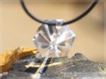 Bergkristall Kristallspitze Schmuckstein facettiert Pendel Silberöse Blicktiefe