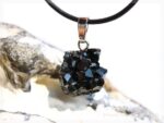 Granat Melanit Andradit schwarz Kristallstufe Rohstein Silberöse Anhänger