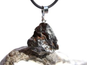 Meteorit Rohsteinform Anhänger Silberöse