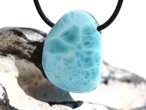 Larimar Schmuckstein / Scheibenstein gebohrt